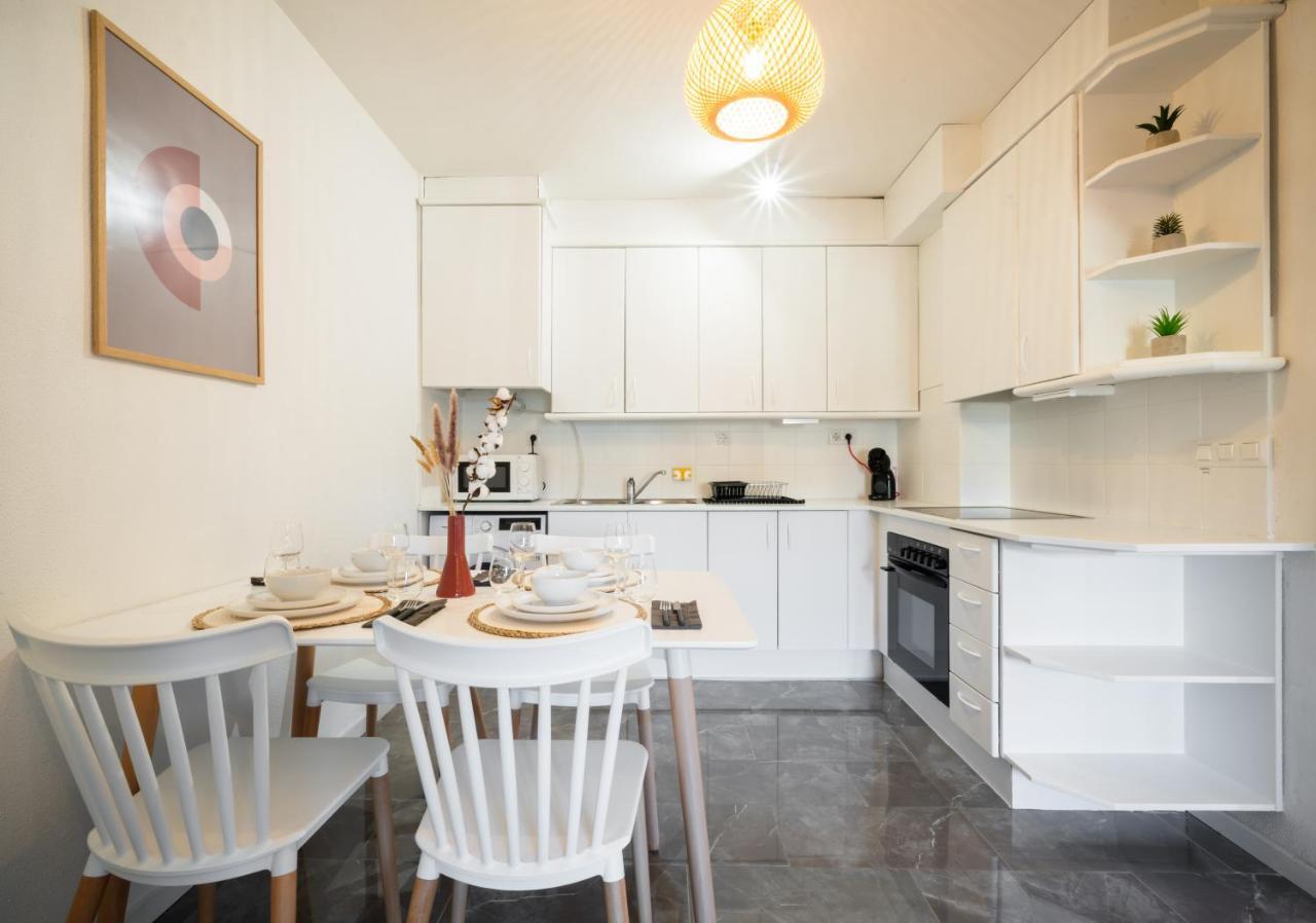 Bonito Apartamento Equipado, Cerca De La Playa Empuriabrava Exterior foto